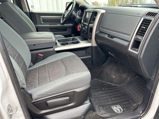 Photo of 2016 Bright White Clearcoat RAM 1500