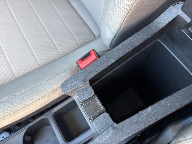 Photo of 2022 Diamond White Ford EcoSport