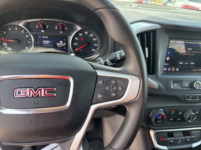 Photo of 2023 Summit White GMC Terrain