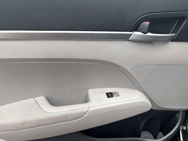 Photo of 2020 Phantom Black Hyundai ELANTRA