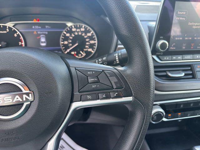 Photo of 2024 Super Black Nissan Altima