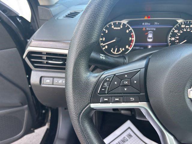 Photo of 2024 Super Black Nissan Altima