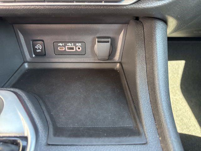 Photo of 2024 Gun Metallic Nissan Sentra