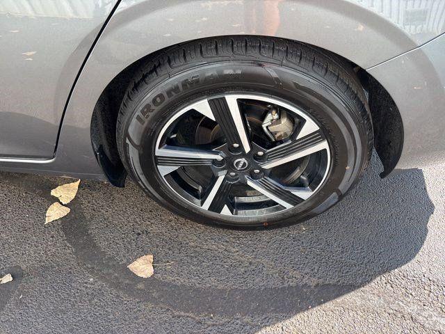 Photo of 2024 Gun Metallic Nissan Sentra