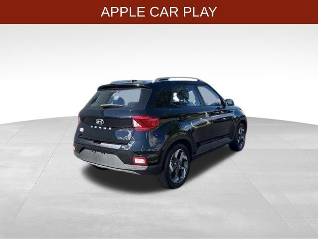 Photo of 2024 Onyx Black Hyundai VENUE