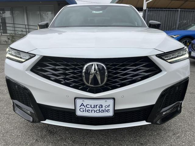 Photo of 2026 PREMIUM WHITE PEARL Acura MDX