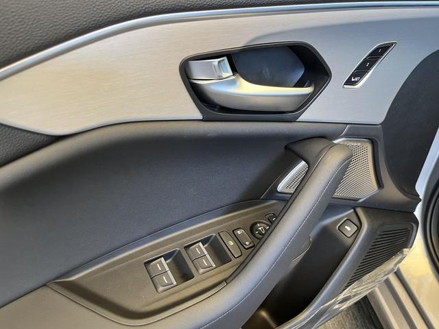 Photo of 2025 Lunar Silver Metallic Acura TLX