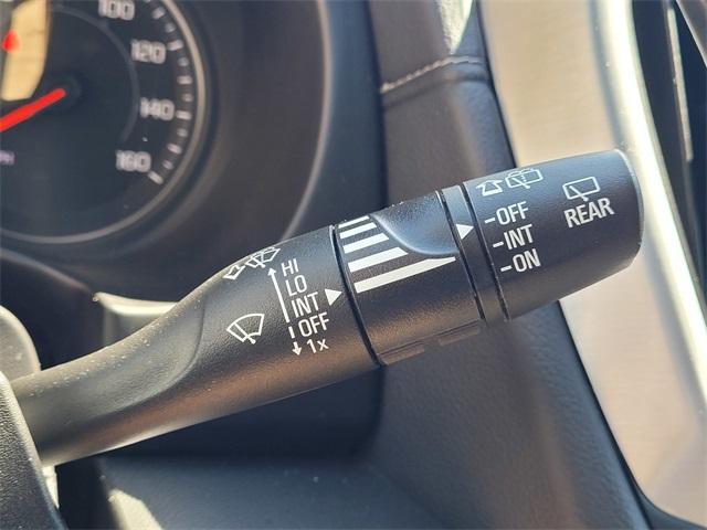 Photo of 2024 Summit White GMC Terrain