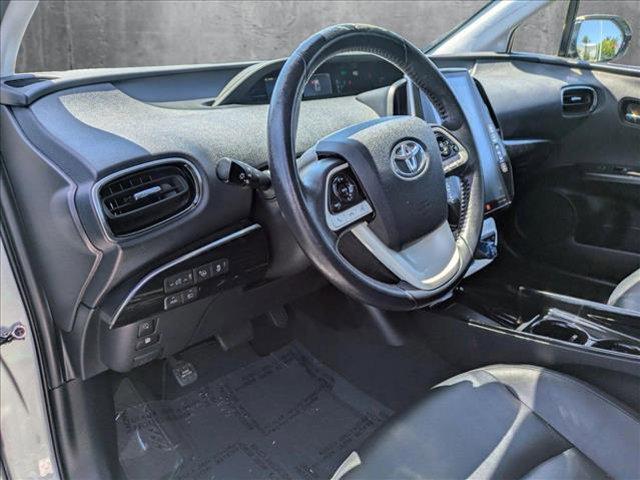 Photo of 2017 Classic Silver Metallic Toyota Prius Prime