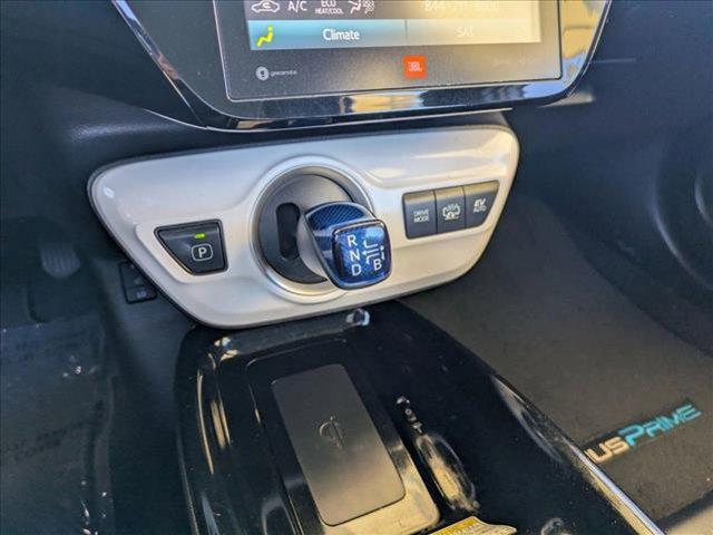 Photo of 2017 Classic Silver Metallic Toyota Prius Prime