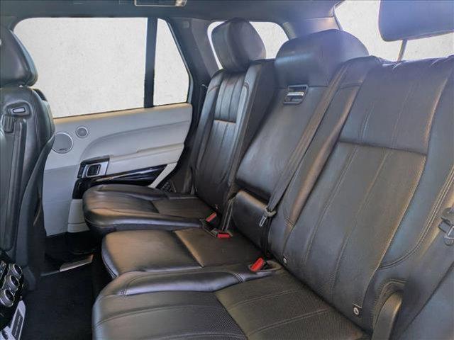 Photo of 2017 White Land Rover Range Rover