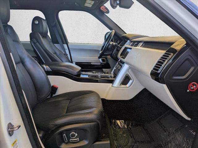 Photo of 2017 White Land Rover Range Rover