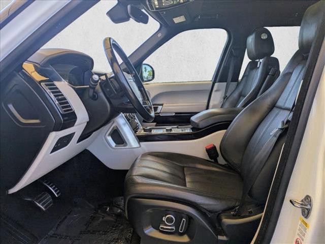 Photo of 2017 White Land Rover Range Rover