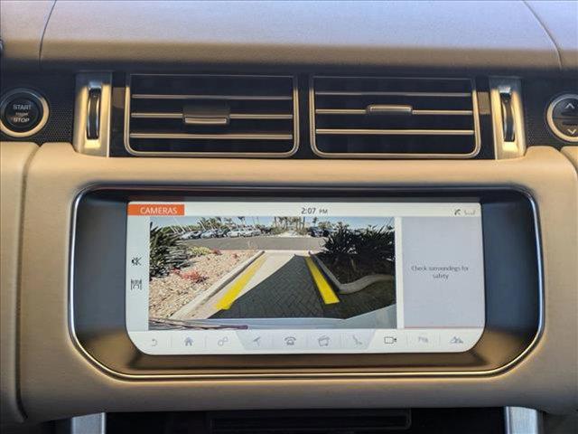 Photo of 2017 White Land Rover Range Rover