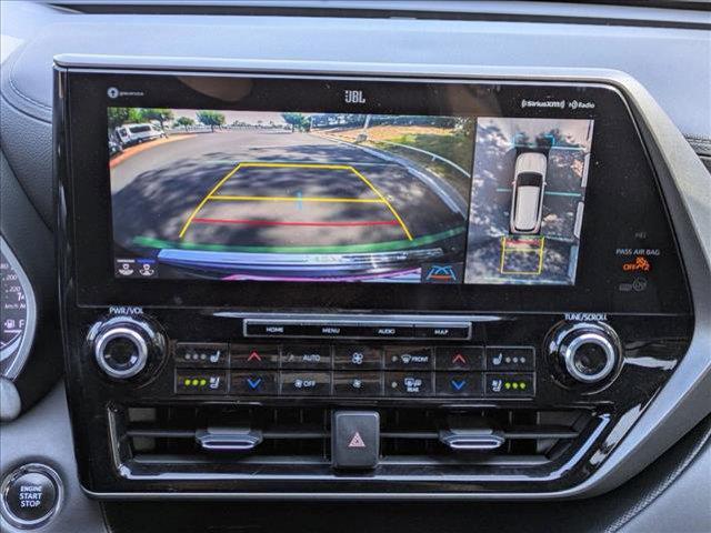 Photo of 2022 Opulent Amber Toyota Highlander