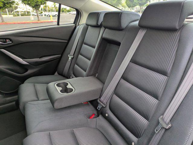 Photo of 2014 Liquid Silver Metallic Mazda Mazda6