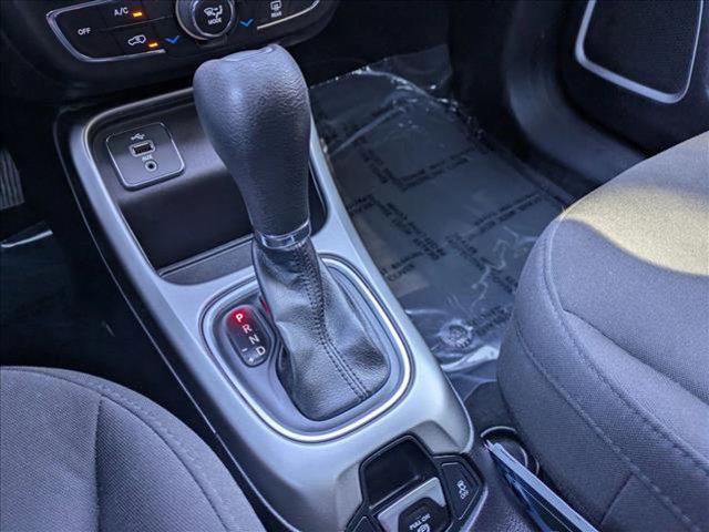 Photo of 2019 Diamond Black Crystal Pearlcoat Jeep Compass