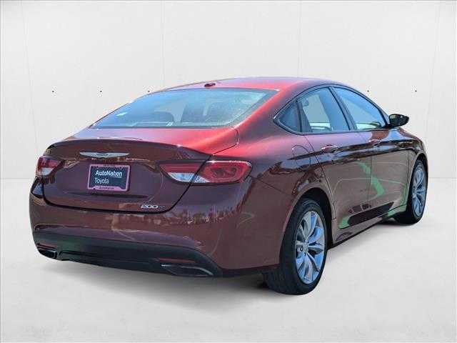 Photo of 2015 Velvet Red Pearlcoat Chrysler 200