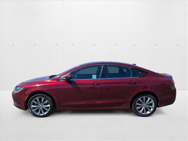 Photo of 2015 Velvet Red Pearlcoat Chrysler 200