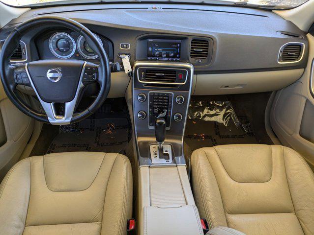 Photo of 2012 Ice White Volvo S60
