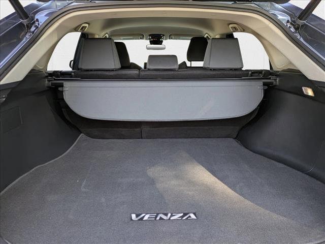 Photo of 2021 Coastal Gray Metallic Toyota Venza
