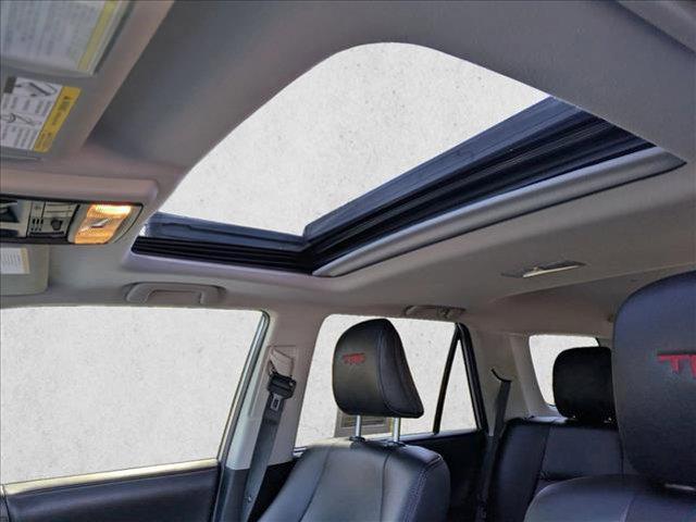 Photo of 2021 Classic Silver Metallic Toyota 4Runner