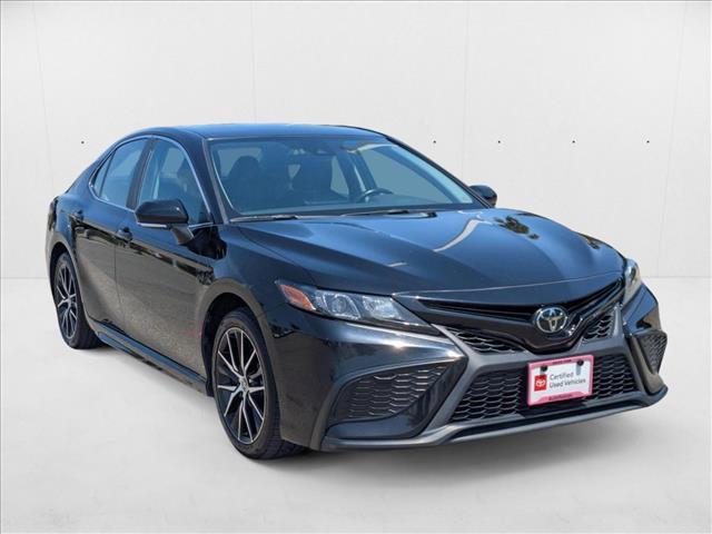 Photo of 2023 Midnight Black Metallic Toyota Camry