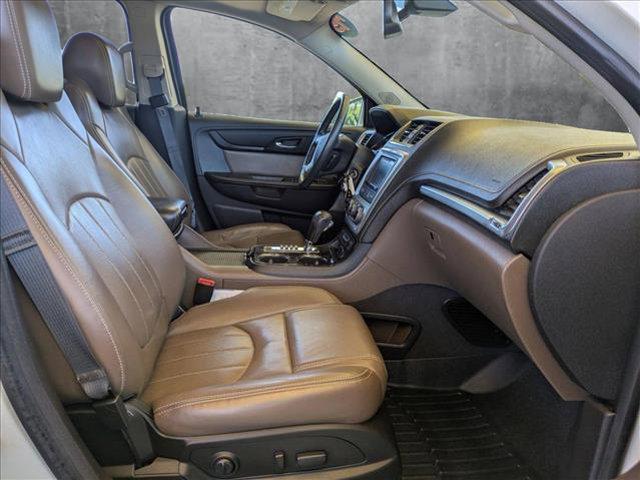 Photo of 2015 White Diamond Tricoat GMC Acadia