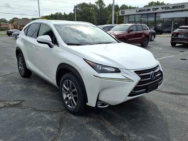 Photo of 2015 Eminent White Lexus NX 300h