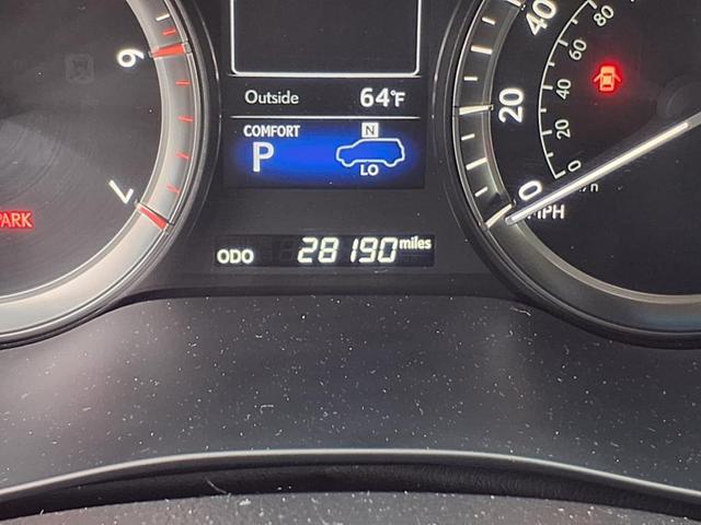 Photo of 2021 Black Onyx Lexus LX 570