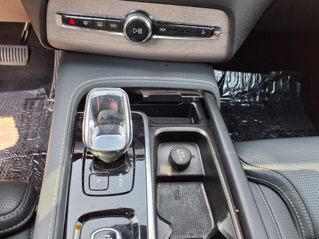 Photo of 2023 Denim Blue Metallic Volvo XC90