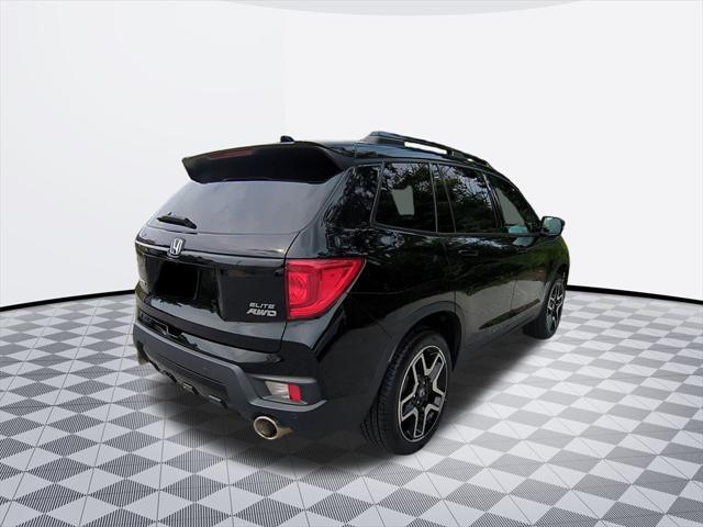 Photo of 2023 Crystal Black Pearl Honda Passport