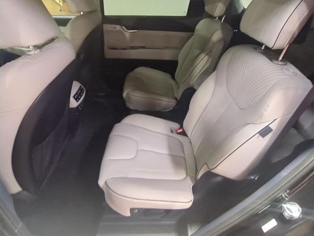 Photo of 2025 Abyss Black Pearl Hyundai PALISADE