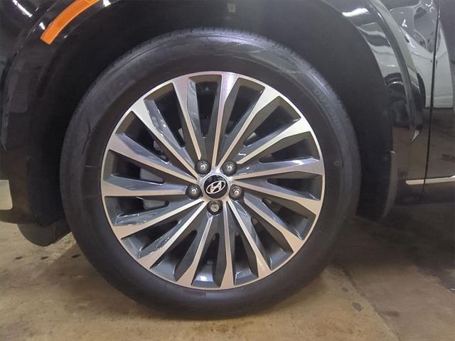 Photo of 2025 Abyss Black Pearl Hyundai PALISADE