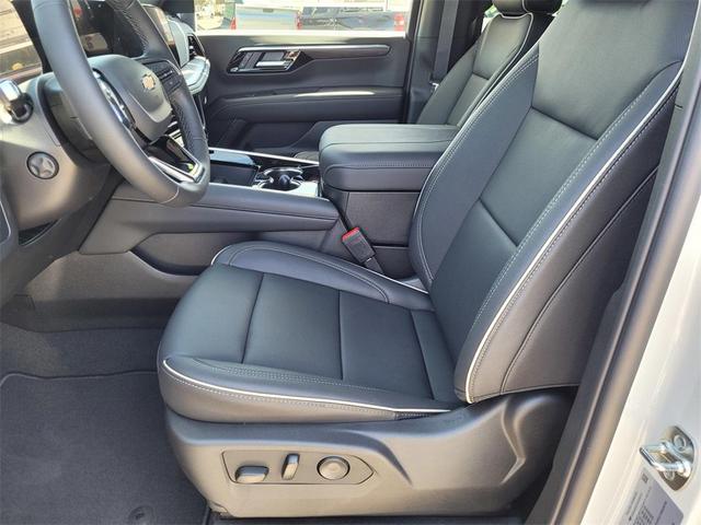 Photo of 2025 Iridescent Pearl Tricoat Chevrolet Tahoe