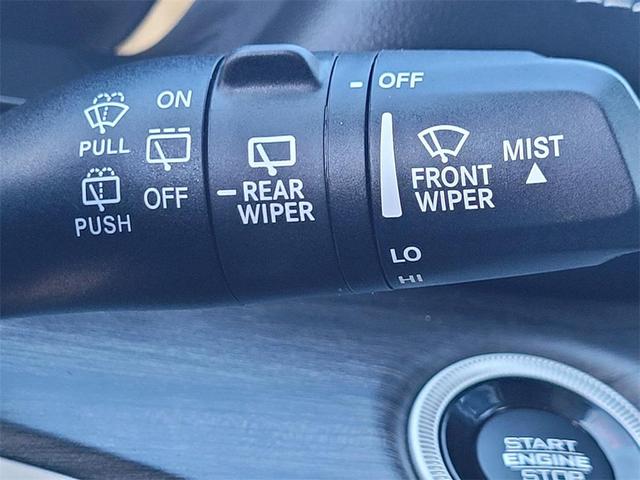 Photo of 2022 Baltic Gray Metallic Clearcoat Jeep Grand Cherokee