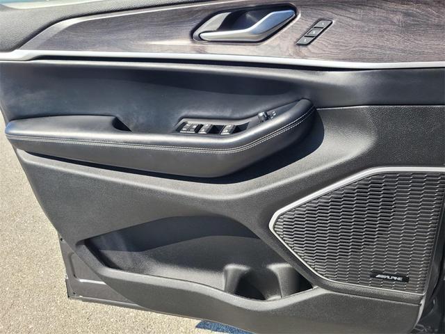 Photo of 2022 Baltic Gray Metallic Clearcoat Jeep Grand Cherokee