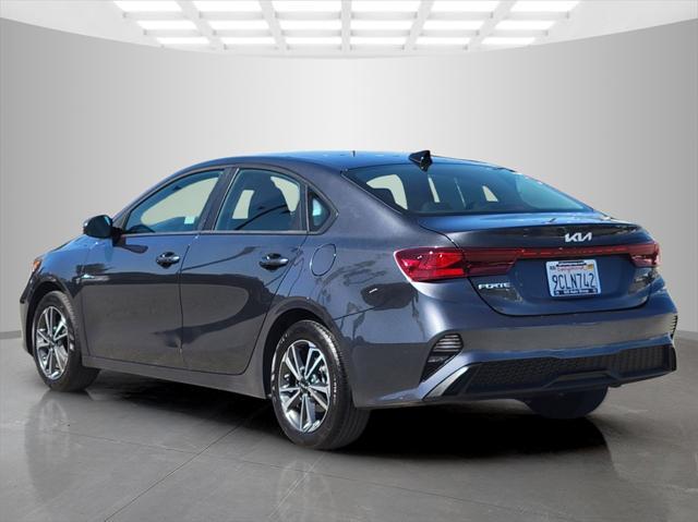 Photo of 2023 Gravity Gray Kia Forte