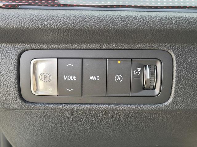 Photo of 2026 Sterling Gray Metallic Chevrolet Traverse