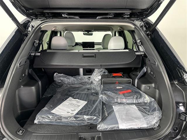 Photo of 2025 Black Diamond Mitsubishi Outlander