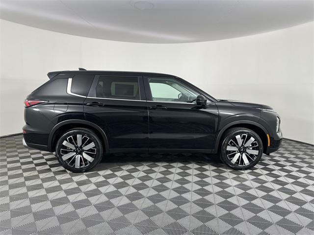 Photo of 2025 Black Diamond Mitsubishi Outlander