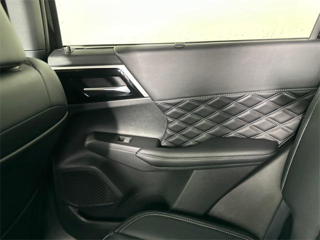 Photo of 2025 Labrador Black Pearl Mitsubishi Outlander PHEV
