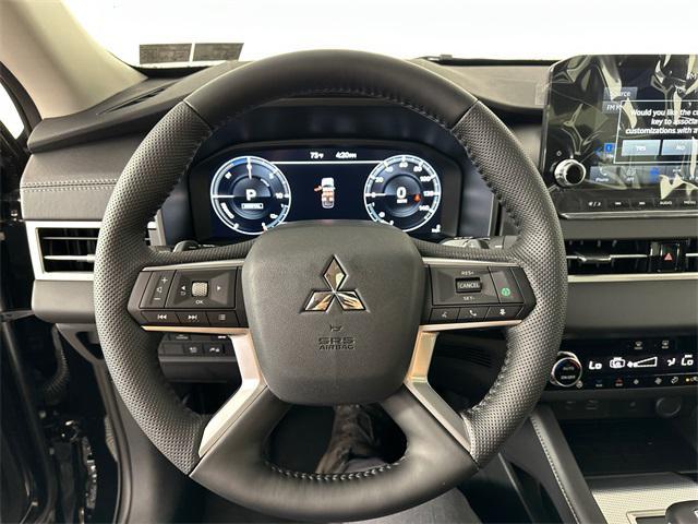 Photo of 2025 Labrador Black Pearl Mitsubishi Outlander PHEV