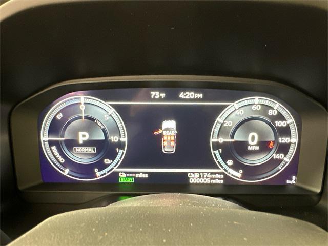 Photo of 2025 Labrador Black Pearl Mitsubishi Outlander PHEV