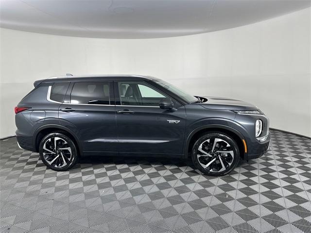Photo of 2025 Graphite Gray Mitsubishi Outlander PHEV