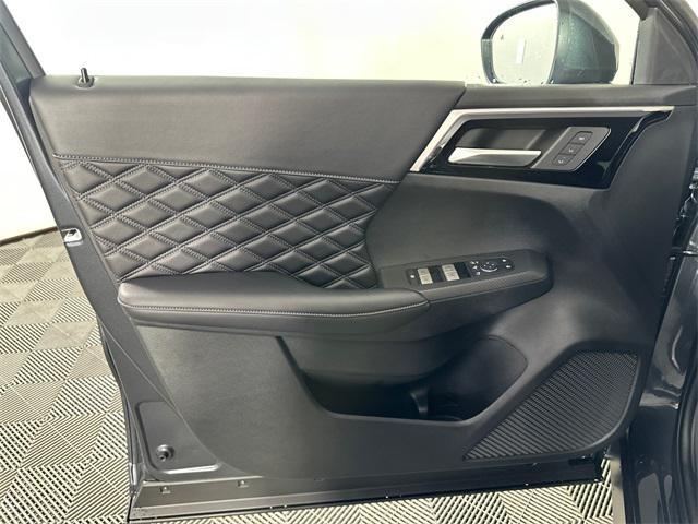 Photo of 2025 Graphite Gray Mitsubishi Outlander PHEV