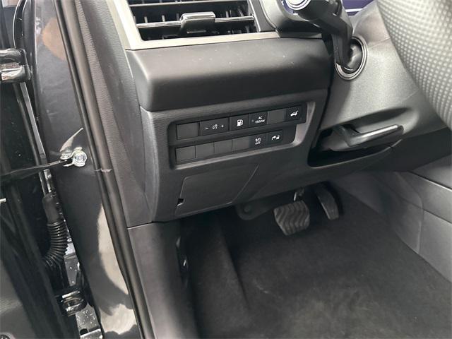 Photo of 2025 Graphite Gray Mitsubishi Outlander PHEV