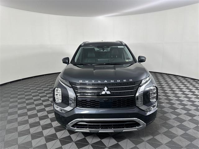 Photo of 2025 Graphite Gray Mitsubishi Outlander PHEV