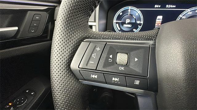 Photo of 2025 White Diamond Mitsubishi Outlander PHEV