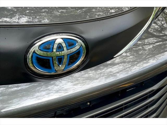 Photo of 2025 Magnetic Gray Metallic Toyota Sienna